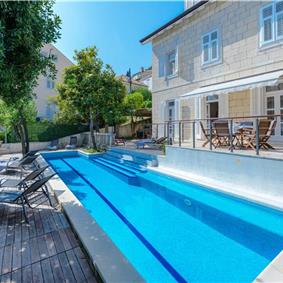 4 Bedroom Villa with Pool in Dubrovnik City, sleeps 8